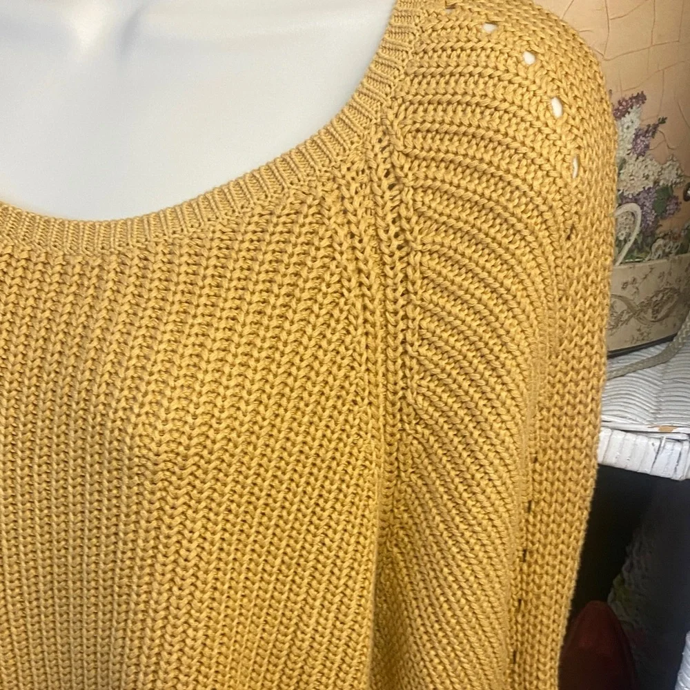 *Coldwater Creek - 100% cotton- Mustard color- scoop Neck Sweater - M